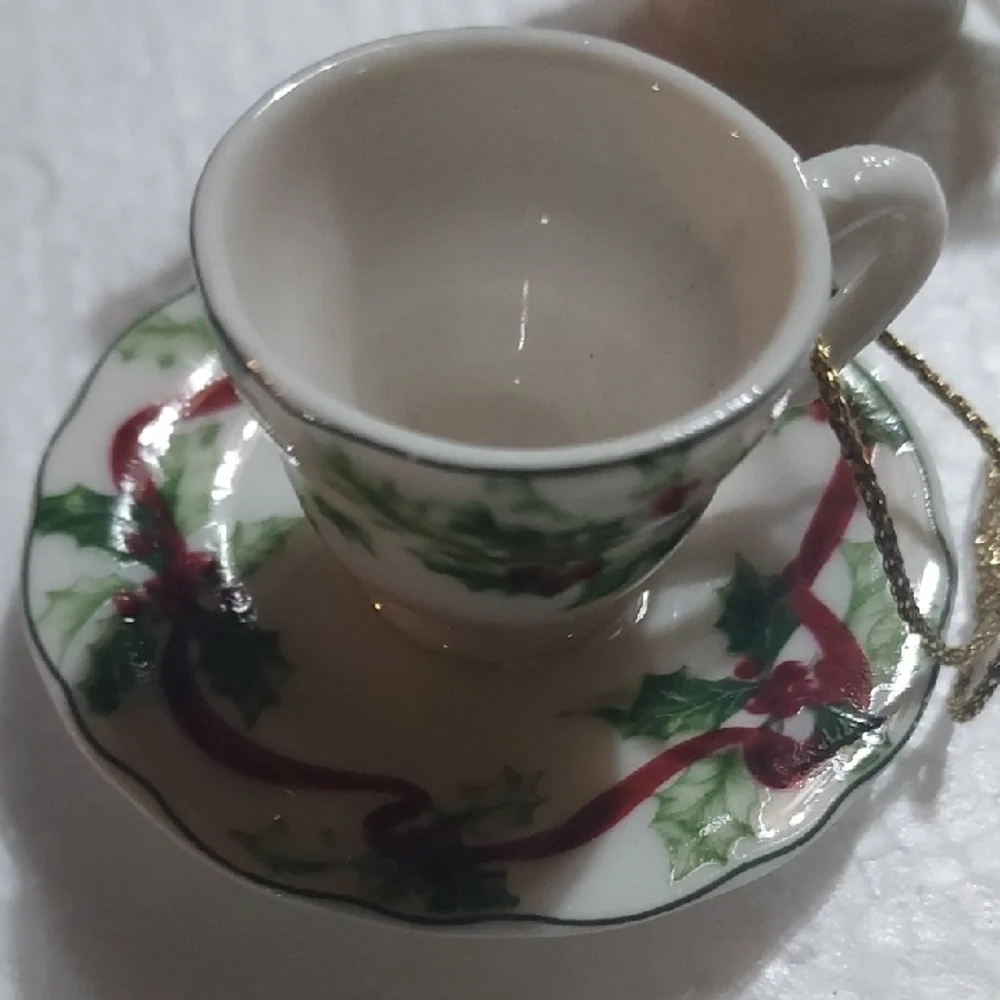 MINI Charter Club Winter Garland Tea Set - White and Purple